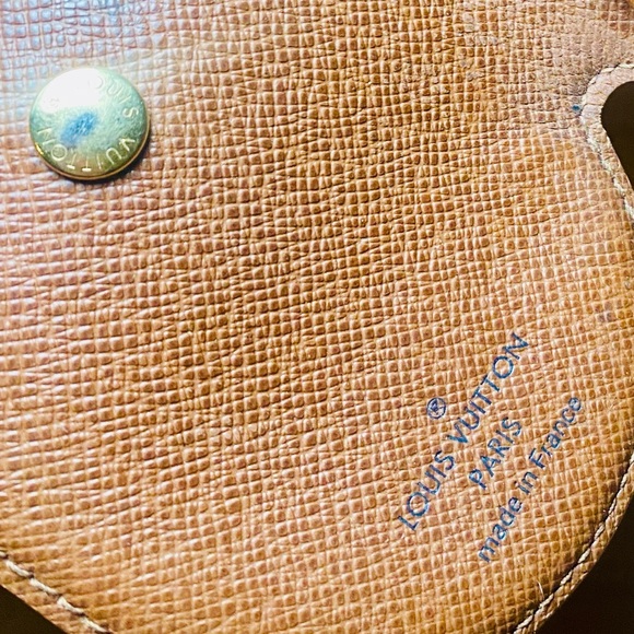 EUC Louis Vuitton Monogram 6 Key Holder Oval Case - Picture 16 of 16